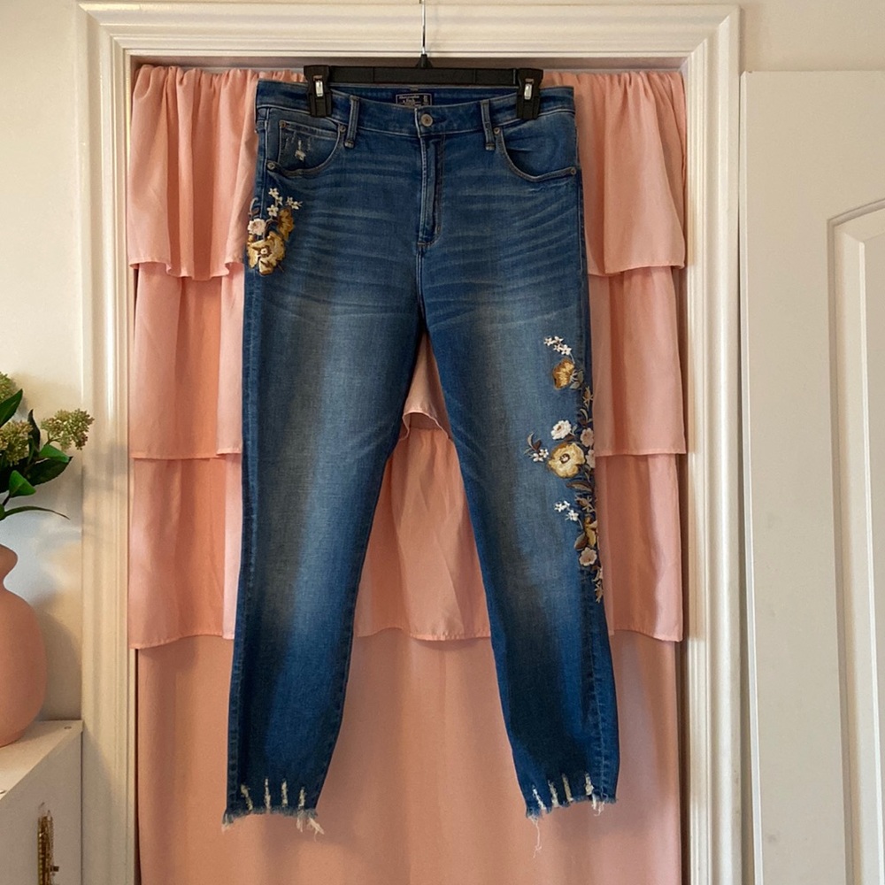Abercrombie Embroidered High Rise Super Skinny Ankle Jeans